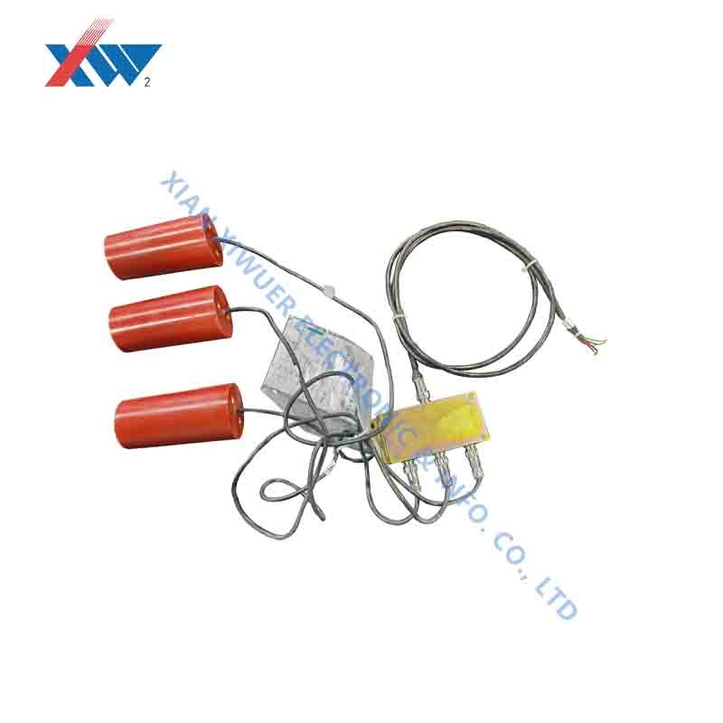 Bushing shaped electronic voltage sensor throughthewall plugin