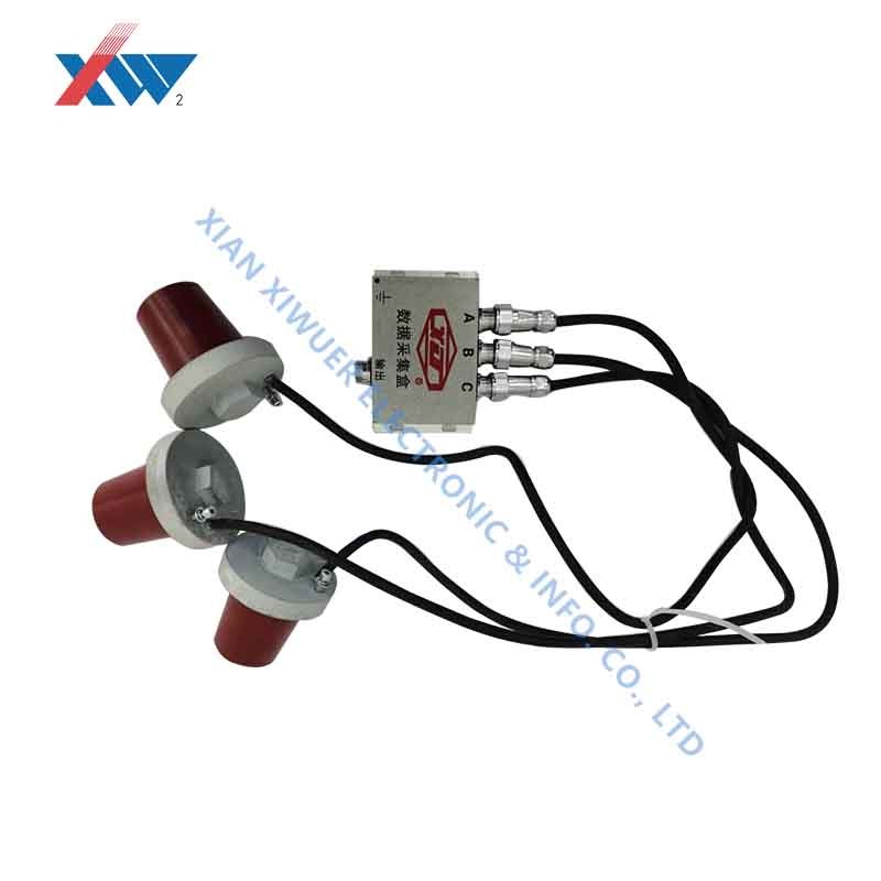 Bushing shaped electronic voltage sensor throughthewall plugin